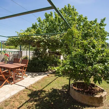 House Rabota Holiday home Pula